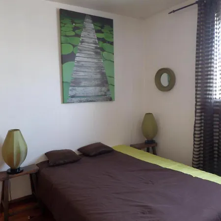 F5 En Bord De Avec Terrasse, Clim Et Parking - - Fr-1-715-44 Palavas-les-Flots