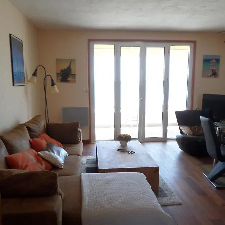 F5 En Bord De Avec Terrasse, Clim Et Parking - - Fr-1-715-44